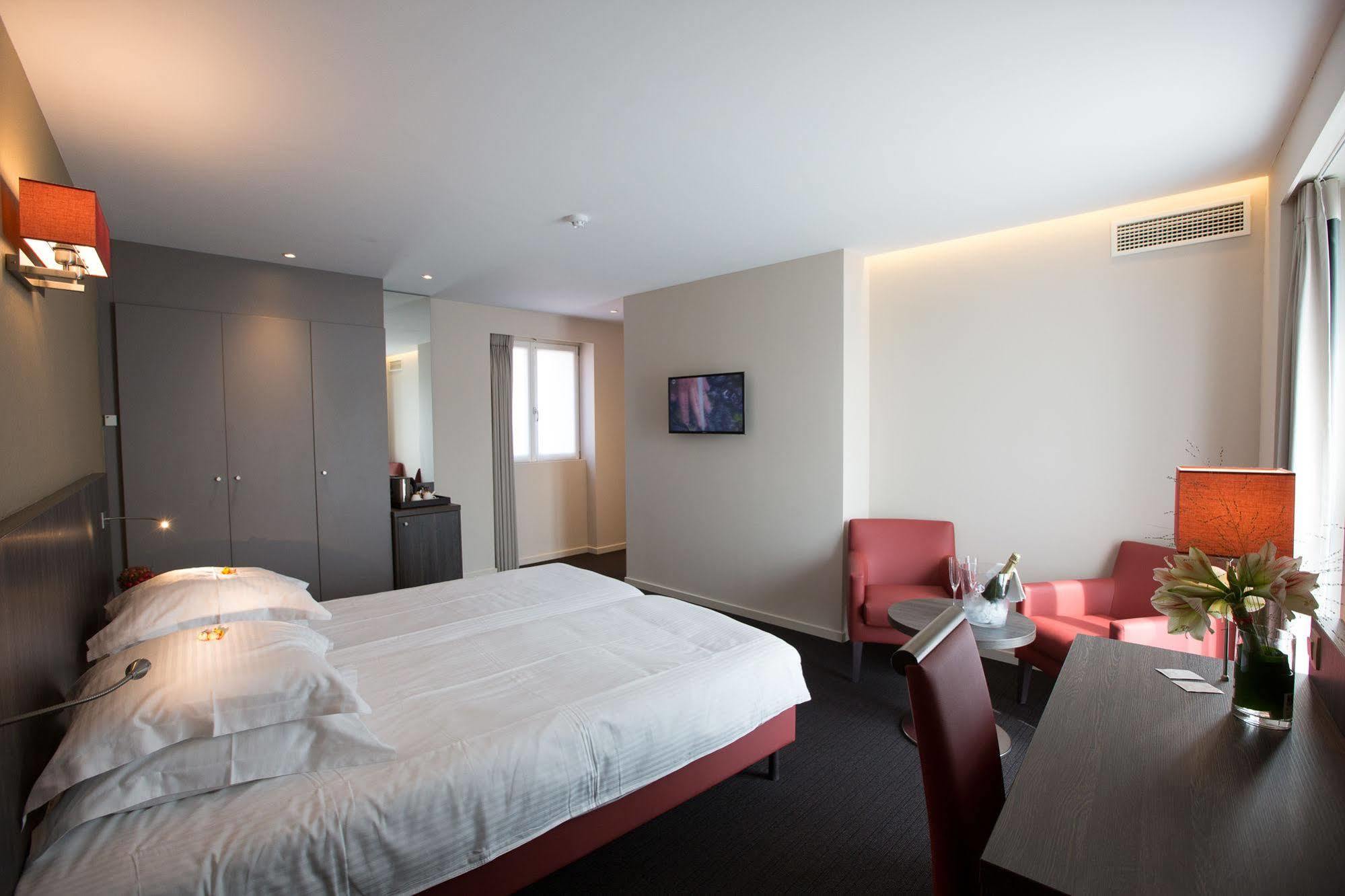 Albion Hotel Ieper Ngoại thất bức ảnh